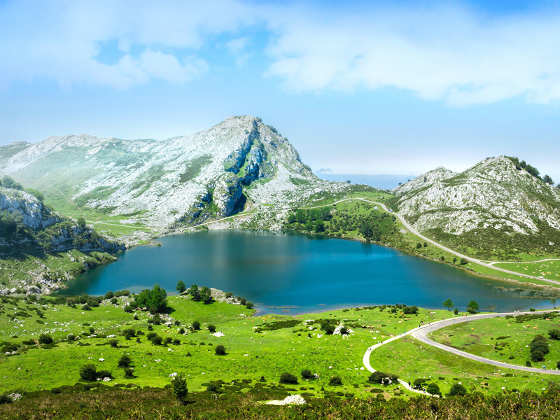 Lago Enol, Picos de Europa, Asturias, España